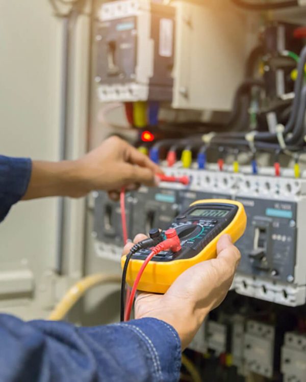 Service VDE Testing Banner 768 x 863 px